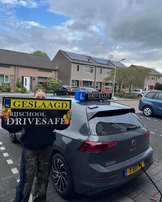 Een geslaagde leerling van DriveSafe Hoogeveen.